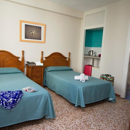 Hotel Mediterraneo Carihuela Torremolinos Exterior foto